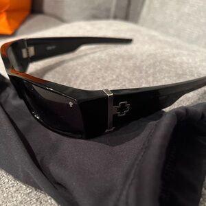 SPY optic Hielo Sunglasses like new NWOT authentic